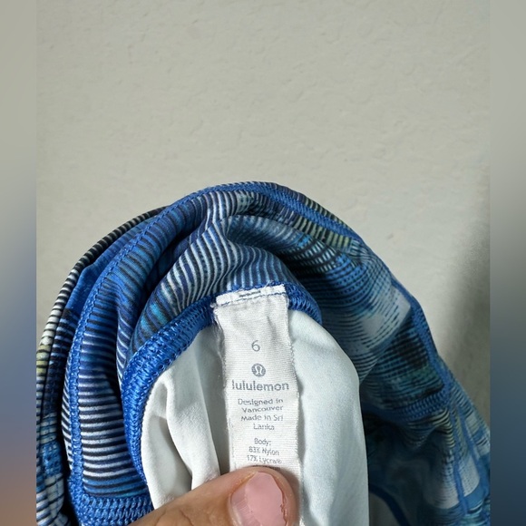 Lululemon On Pace Crop 21" Size 6 - Picture 9 of 11